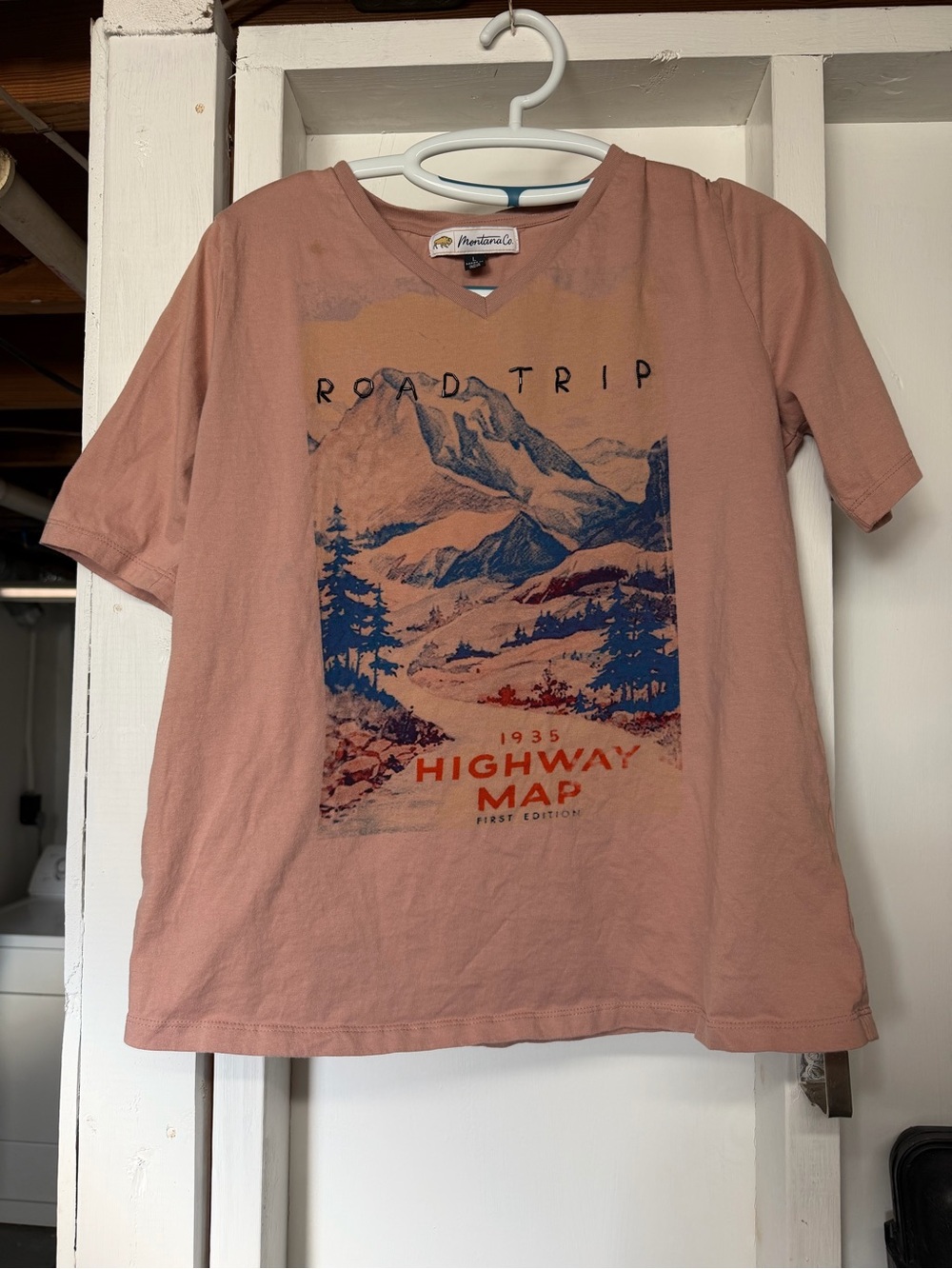 Montana Co. Women’s Road Trip Beaded Graphic Shirt Size Large